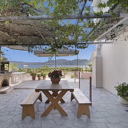 Tasoula With Garden View Apartman Nikiána