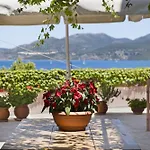아파트 Tasoula With Garden View 니키아나