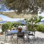 Tasoula With Garden View *