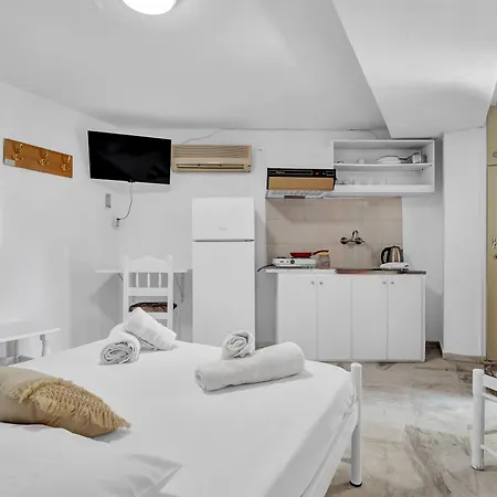 Apartment Tasoula With Garden View